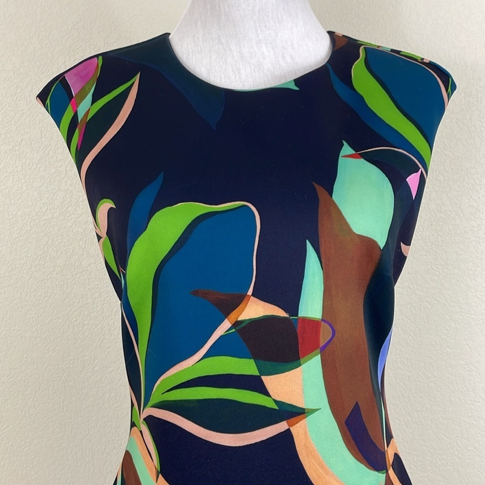Ted Baker sleeveless floral knee length dress size 6 - Picture 2 of 7